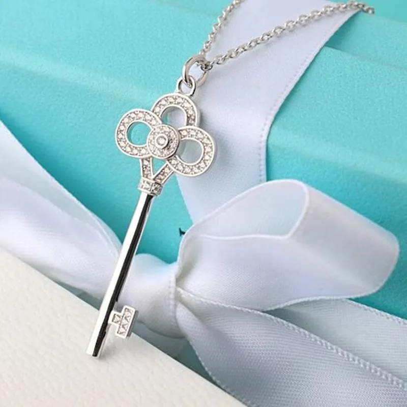 

S925 Sterling Silver 1.1 Key Classic Jewelry Female Charm Original Necklace Gift
