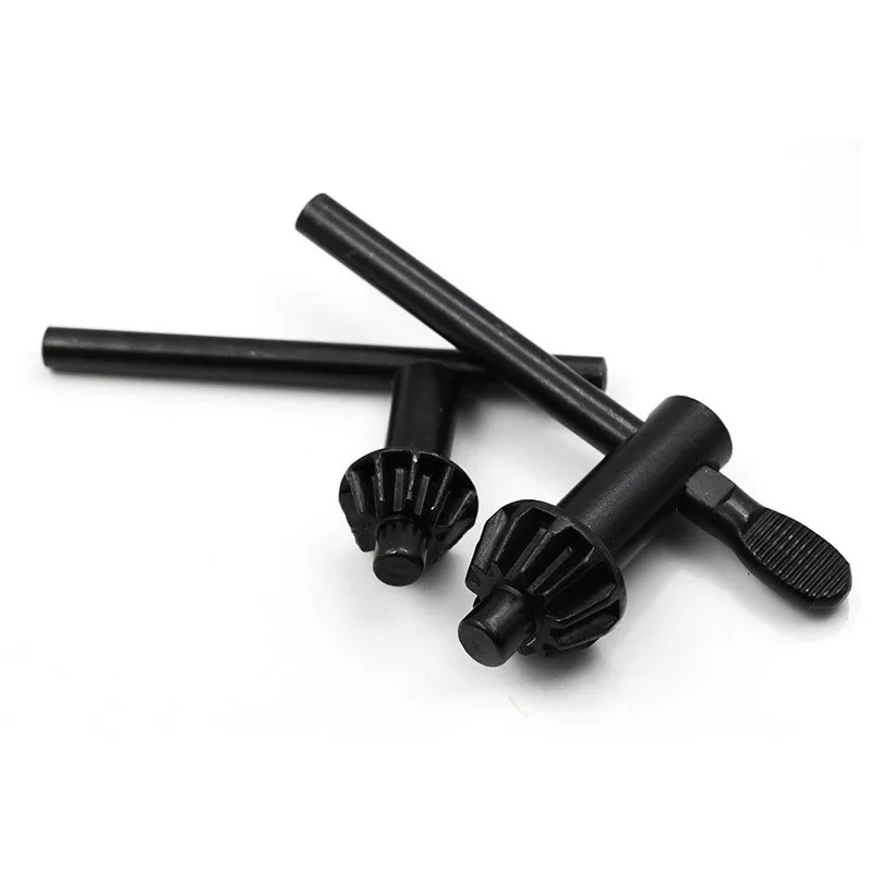 Металлический конус установленный сверлильный патрон и гаечный ключ аксессуары