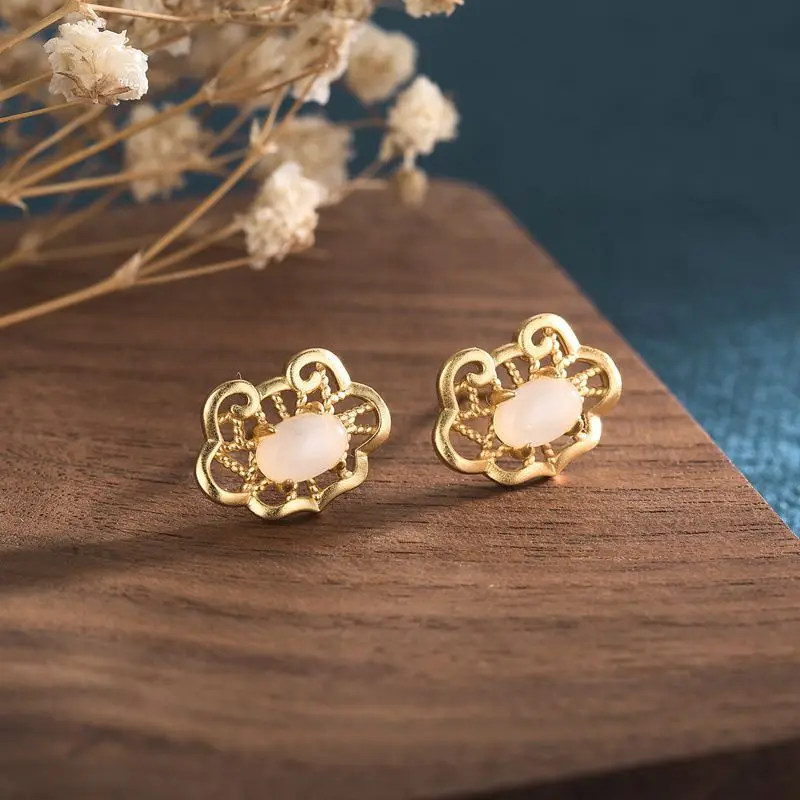 

Simple Stud Earrings Chinese Style Ruyi Women Earing White Chalcedony Fine Jewelry for Mother 2021 Trend