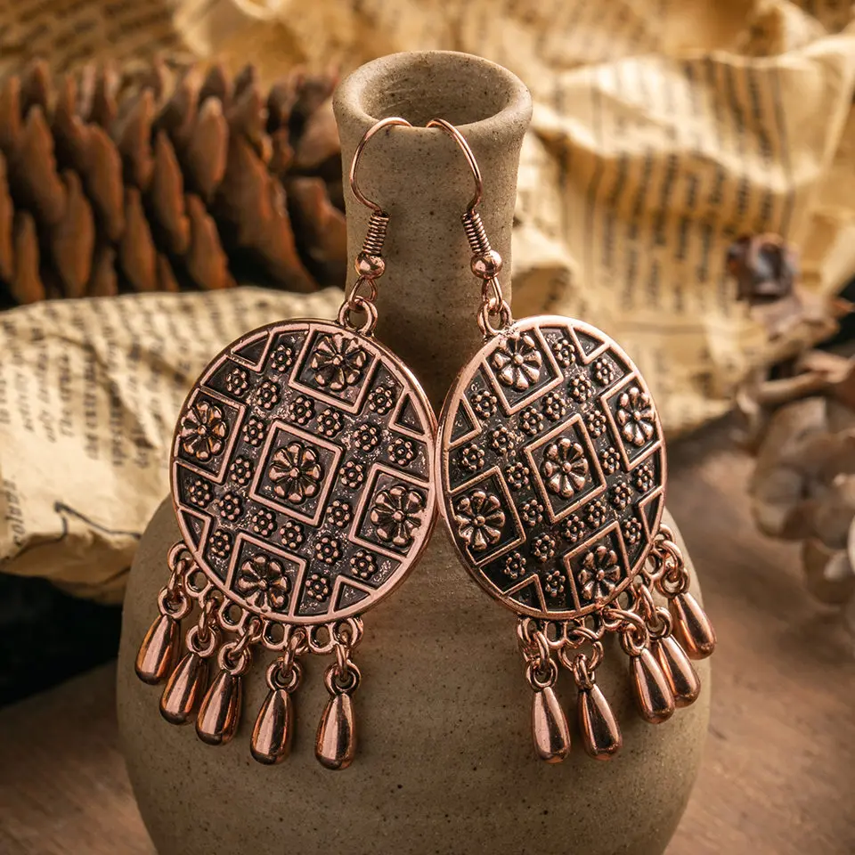 Женские винтажные серьги подвески под старину вечерние висячие цвета розового