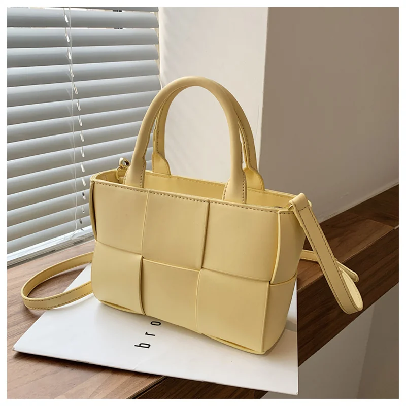 

Weave Tote bag 2021 Fashion New High-quality Leather Women's Luxury Designer Handbag Travel Shoulder Messenger Bag Phone Purses