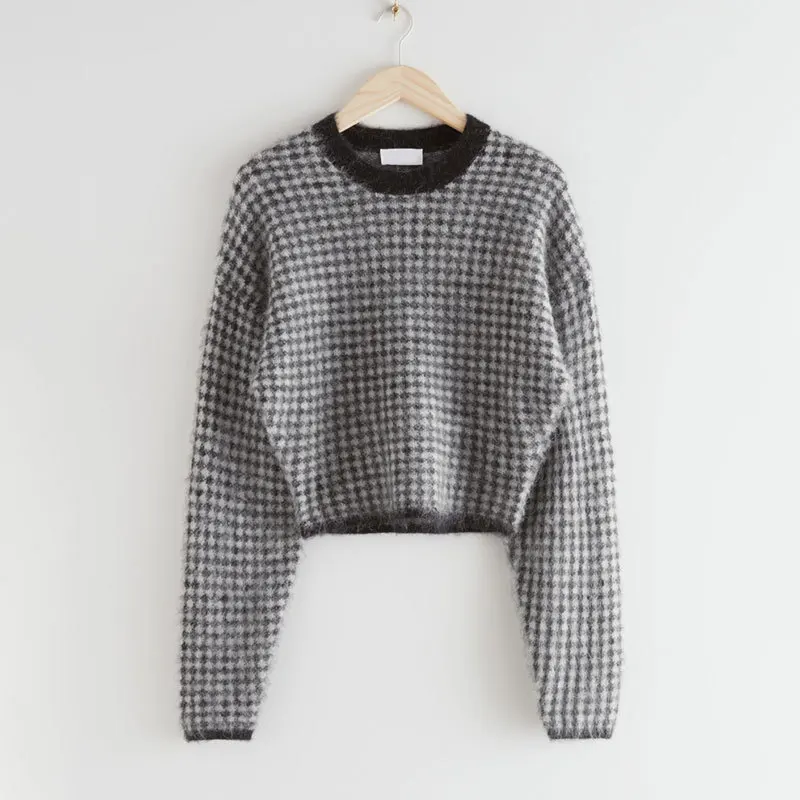 

2020 New Fashion Women Sweater Temperament Plush Pullover Jacquard Knitted Plaid Round Neck Short Tops Fashion Unique Design