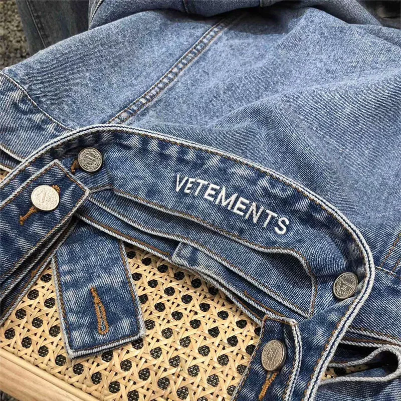 

Best 2021 New Quality Destroyed Vetements Denim Jacket Men Women 1:1 VTM Outwear Streetwear Embroidery Vetements Jackets Blue