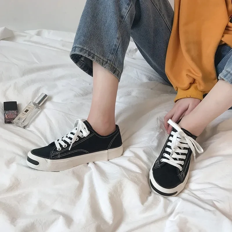

Summer New Style Platform Women Canvas Shoes Personalized Toe Design Lace-Up Flat Vulcanized Shoes Ladies Casual Sports Shoes