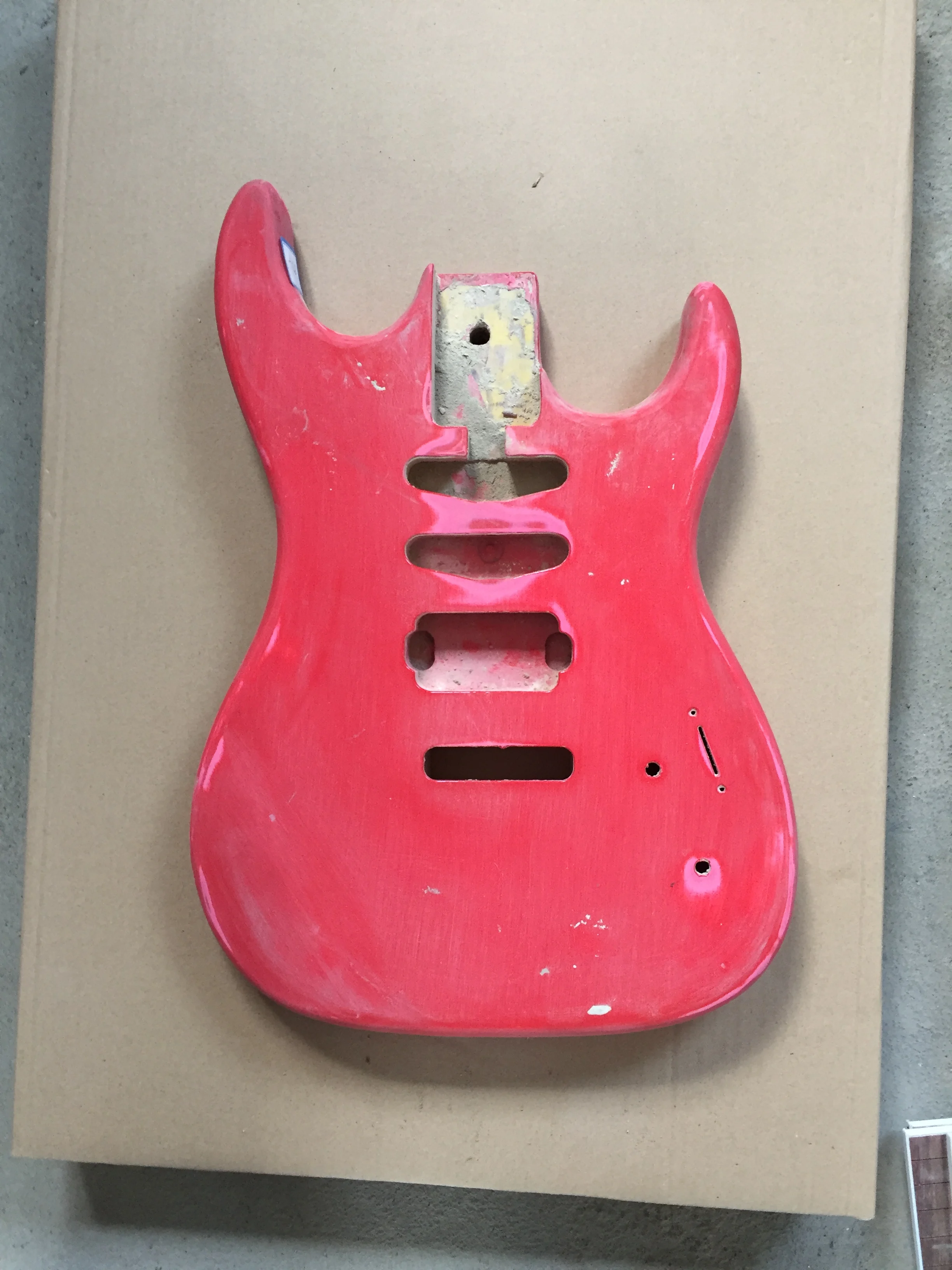 

Afanti Music Electric guitar/ DIY Electric guitar body (AMW-004)
