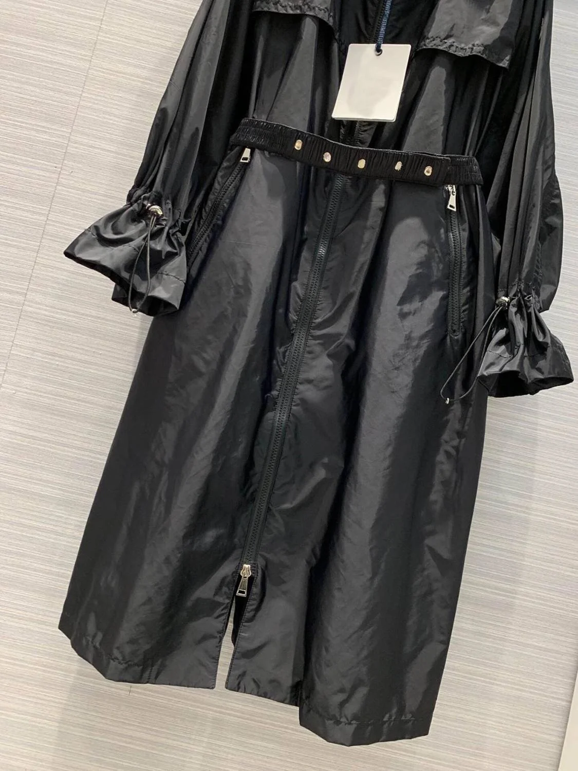 

newest high-end army green long trench coat women hooded flare sleeve drawstring fashion casual A-line loose coats overcoat