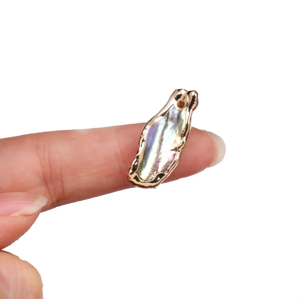 Подвеска из натурального пресноводного жемчуга нестандартной формы подвеска