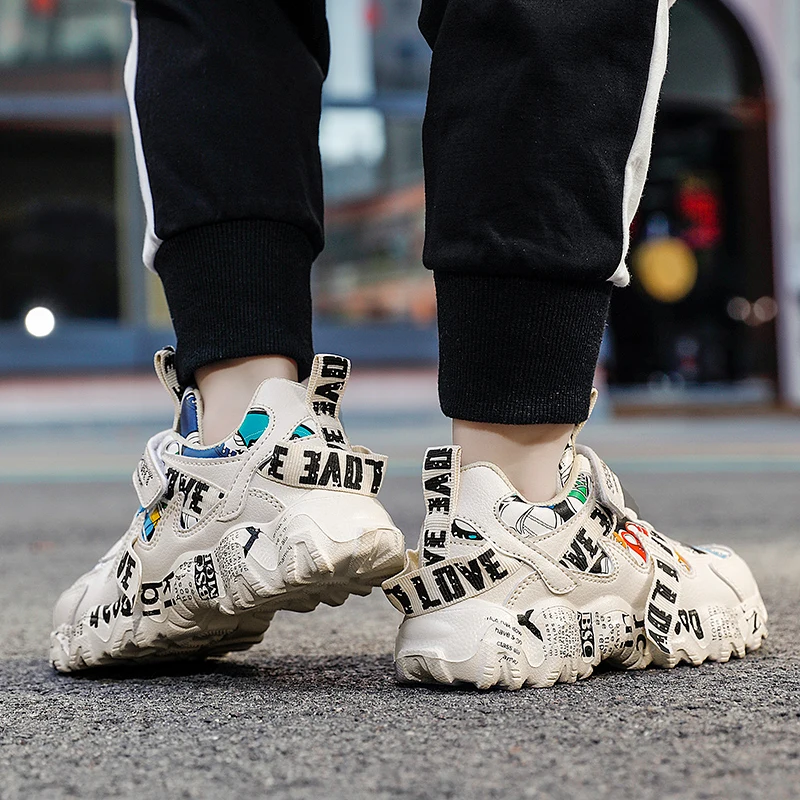 Белые детские кроссовки на массивной подошве детская спортивная обувь