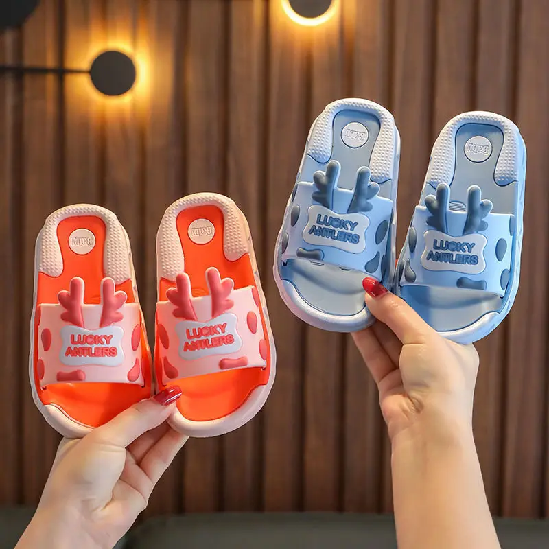 

High Quality Kids Slippers New Summer Boys Girls Slippers PVC Non-slip Children Beach Shoes Baby Home Sandals Kids Flip Flops