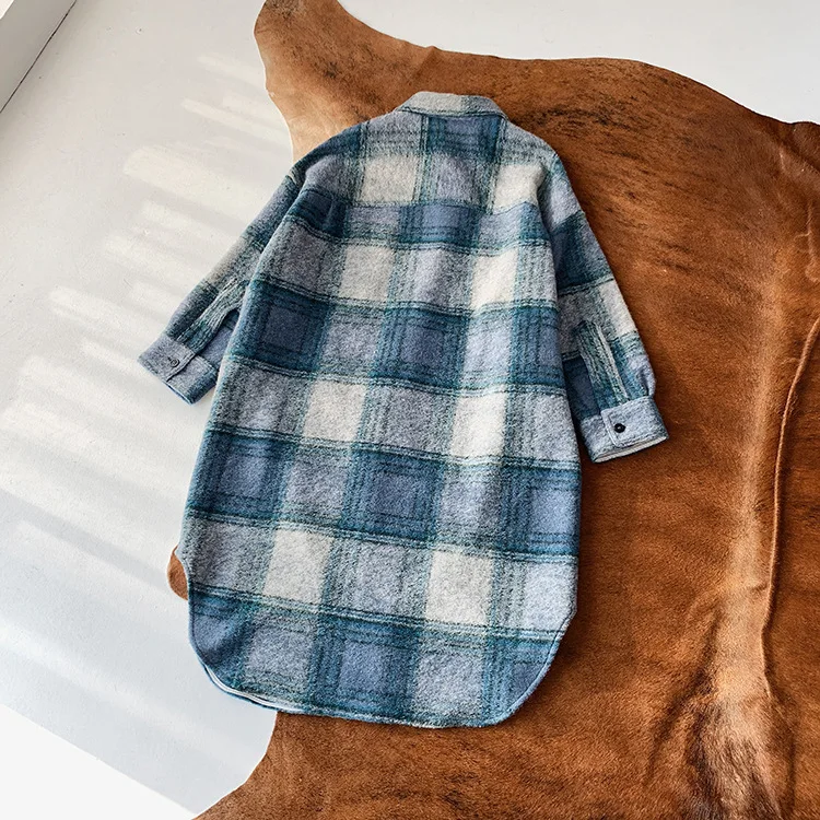 

Long Sleeve Single Breasted Pockets Autumn Winter Coat Wool Blend Plaid Mid-length Jacket Women Loose Turn-down Collar Straight