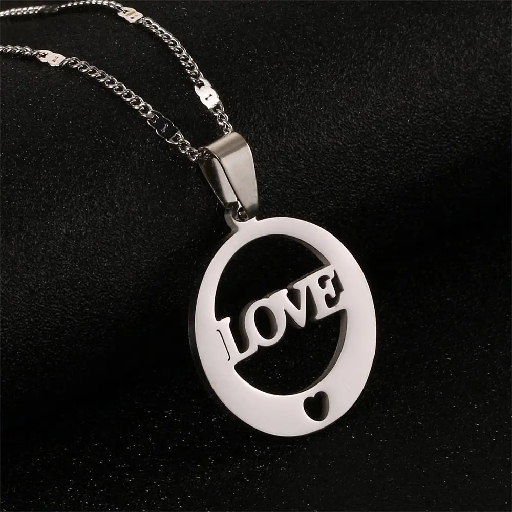 

Stainless Steel Round Love Pendant Necklace Love Heart Chain Jewelry Gift