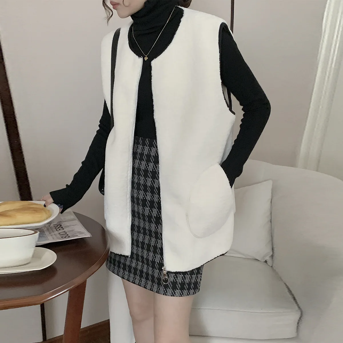 

Lamb Cashmere Vest Jacket Women's zip Cardigan Autumn/winter 2021 Korean Sleeveless Fur Waistcoat