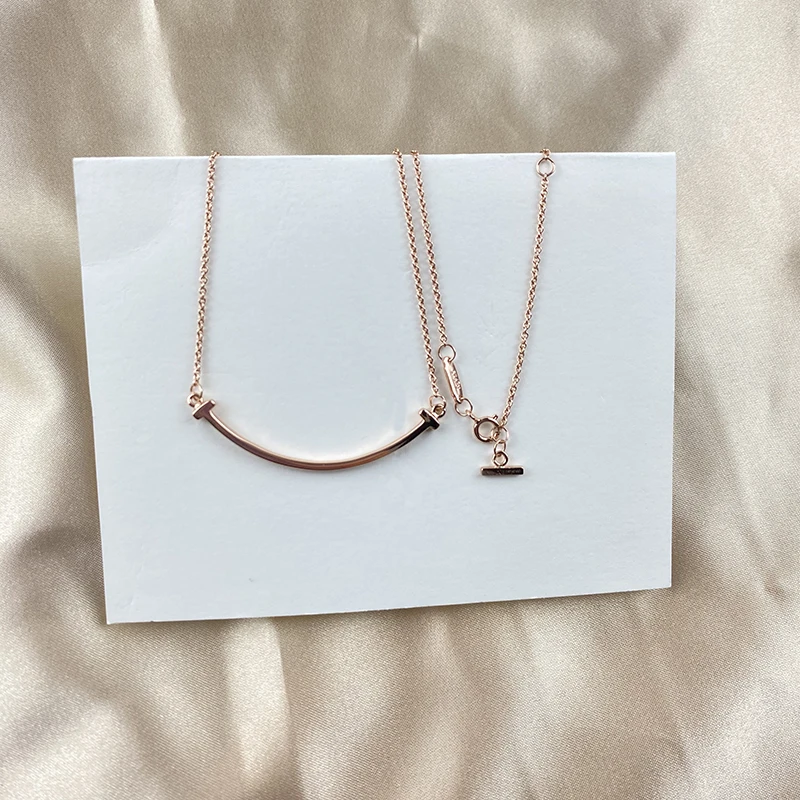 

2020 classic smile Silver 925 women's necklace, wearing fashionable smile jewelry, smile on the face
