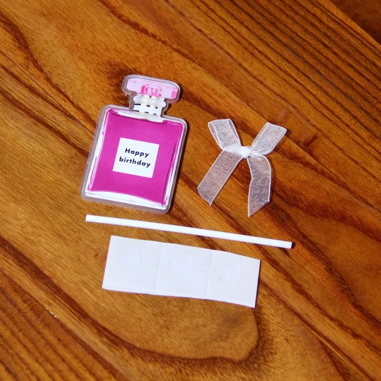 

The new best cake decorates the Small Fresh Cake Accessory with the English Perfume Ackle Cake Plug-in