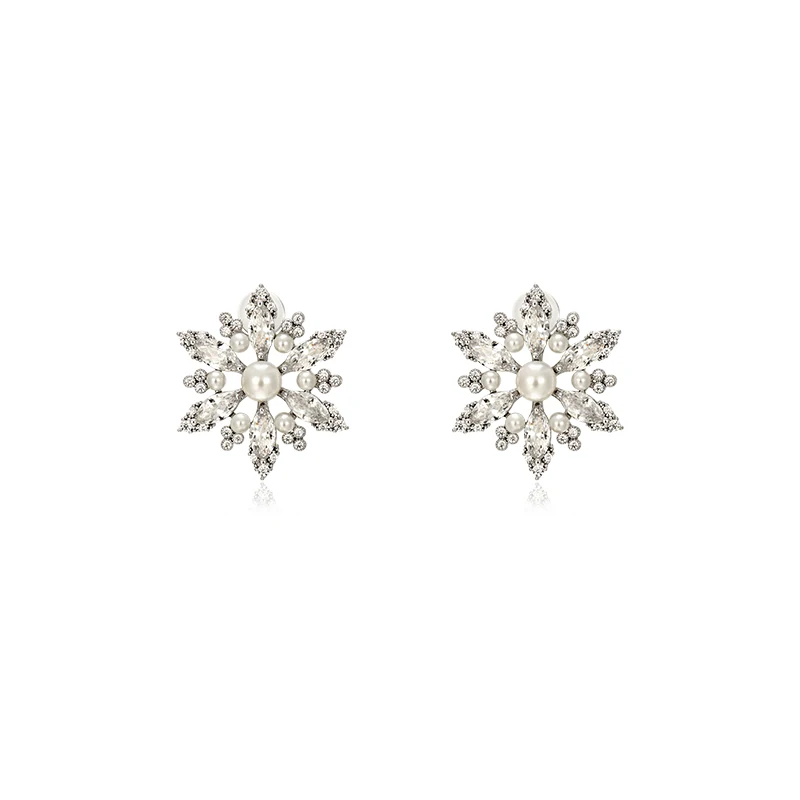 

Original design temperament crystal pearl snowflake stud Christmas gift silver needle earrings girl