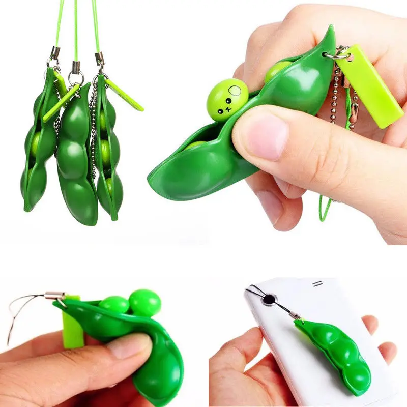 

20pcs/Lot Extrusion Pea Bean Soybean Edamame Stress Relieve Toy Keychain Cute Fun Key Chain Ring Paty Gift Bag Charms Trinket