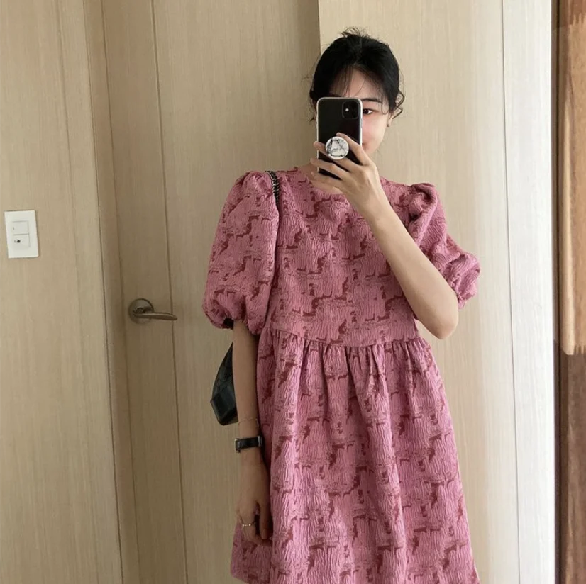 Женское платье с пышными рукавами корейское шикарное приталенное в стиле
