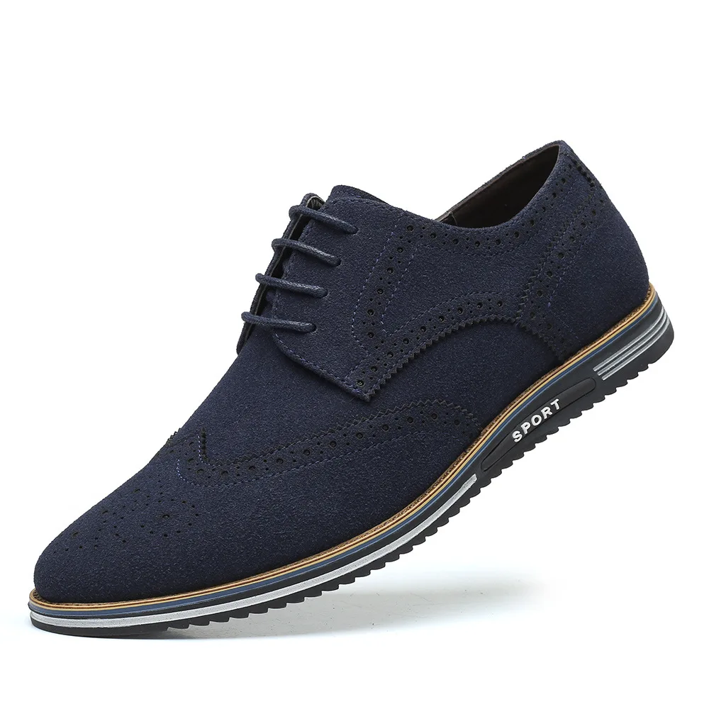 

Autumn Brogue Men Leather Shoes Men Flats Oxfords Shoes Design Causal Loafers Lace Up Soft Men Driving Sneakers 2021 New