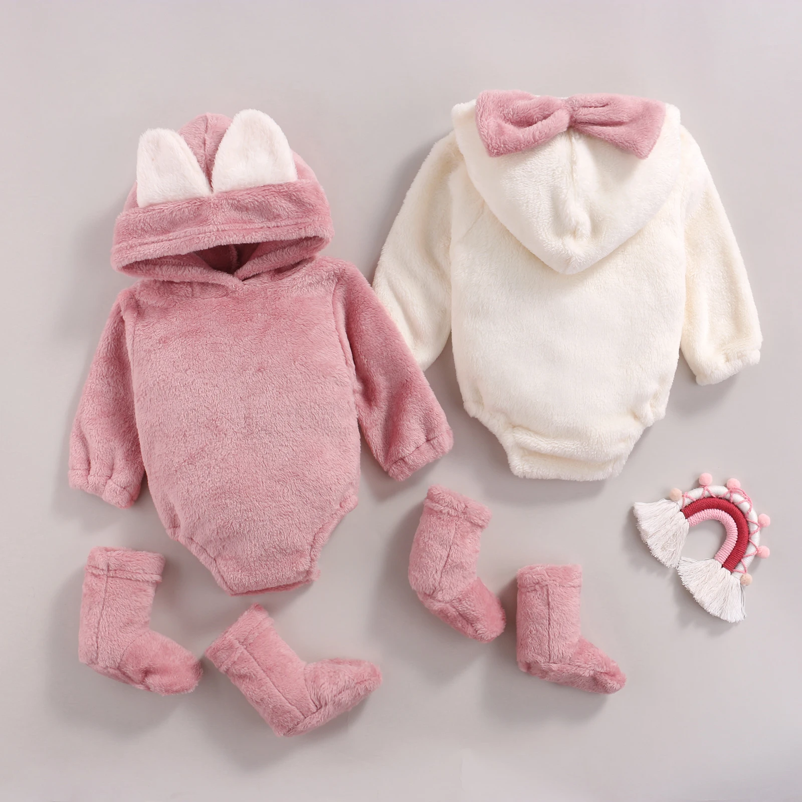 

Lioraitiin 0-18m Newborn Infant Baby Girl Boy Romper, Long Sleeve Hooded Bowknot Velvet Warm Short Jumpsuit + Socks