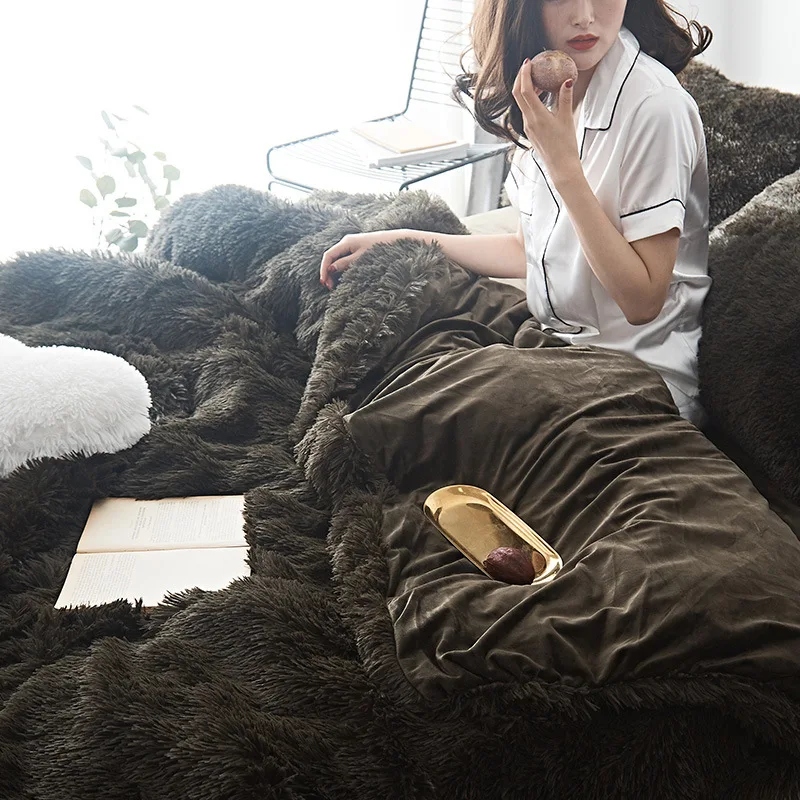 Комплект постельного белья из овечьей шерсти и вельвета однотонный зимний