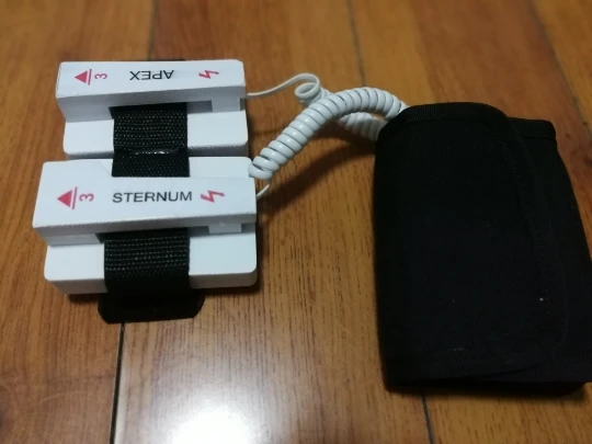 Том Клэнси Радуга шесть осада доктор дефибриллятор Косплей Опора |