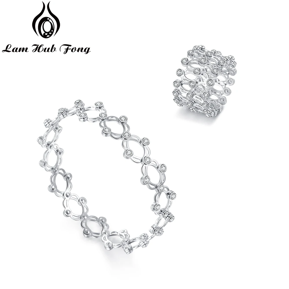 

Telescopic Wide Ring Bracelet 2 In 1 Silver Color Classic Stainless Steel Rings Jewellery(Lam Hub Fong) Gift