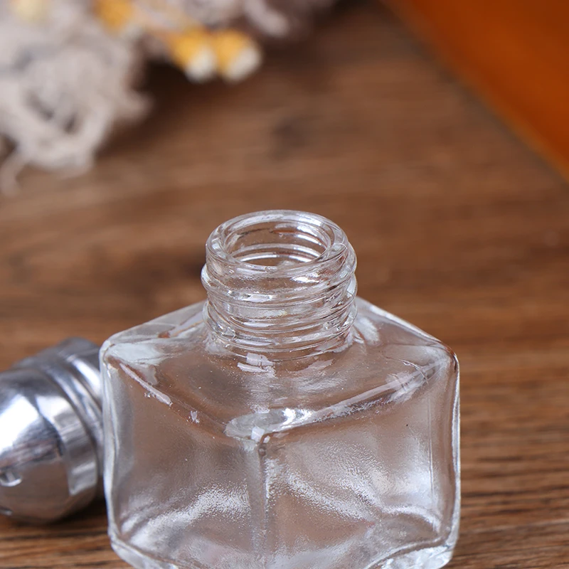 

2pcs/set Dollhouse Miniature 1:12 Accessories glass seasoning bottle Jar Set DIY