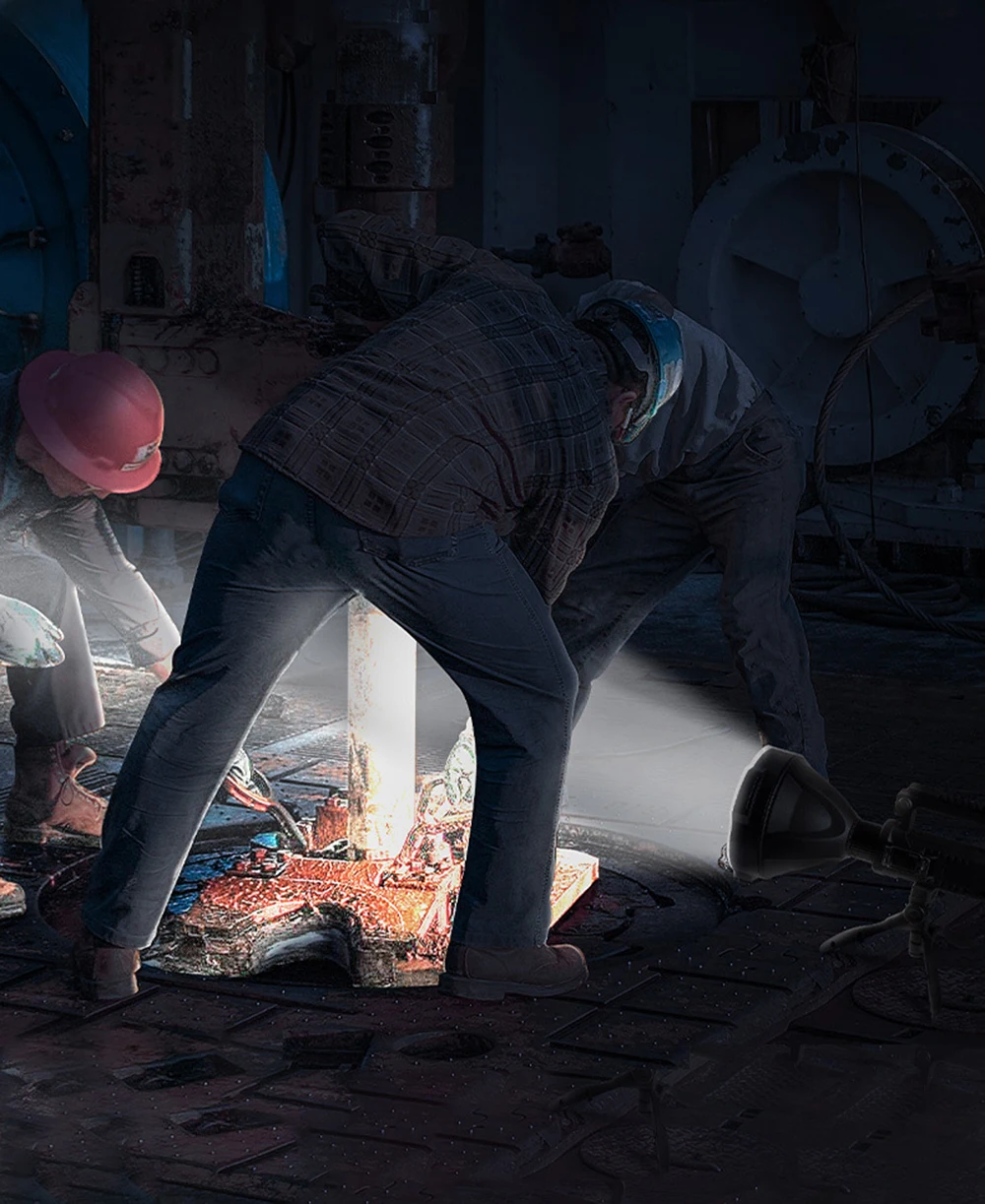 

3000 Lumen Super Powerful LED Portable Flashlight Waterproof Searchlight With P70.2 4 Modes Bead Mountable bracket Suitable