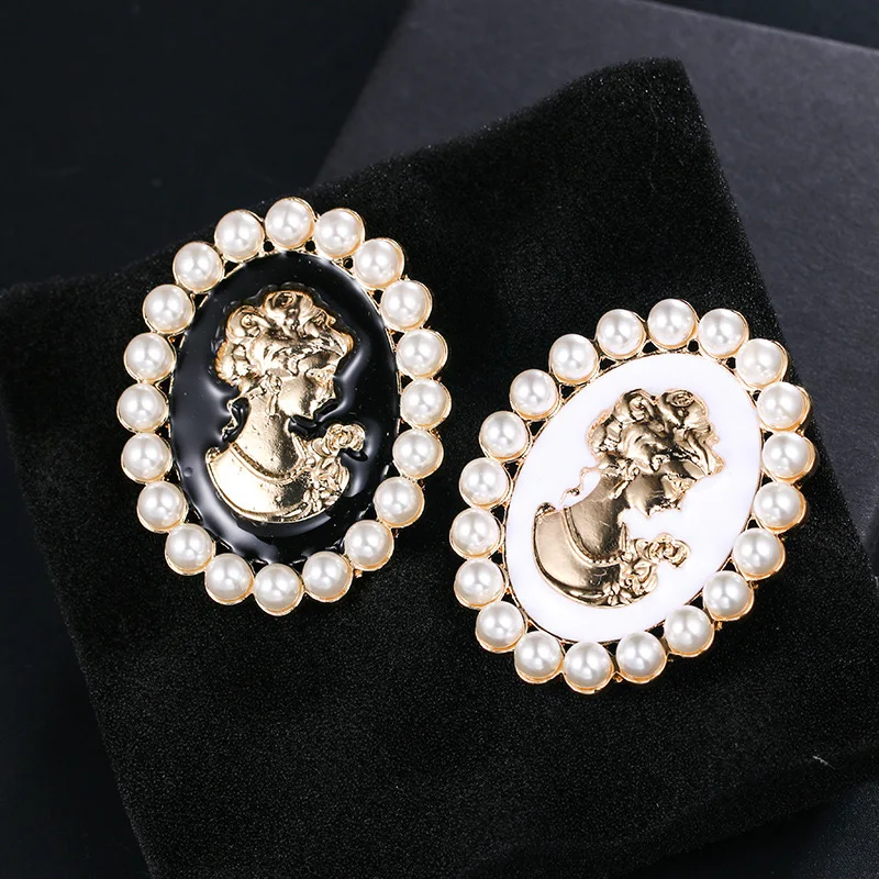 

Palace retro beauty head portrait corsage pearl female badge ladies clothing accessories accessories