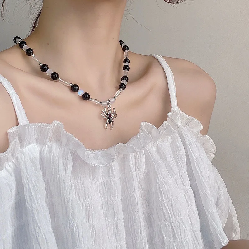

Origin Summer Statement Street Style Black Spider Pendant Necklace for Women Girls Asymmetric Round Bead Metal Necklace Jewelry