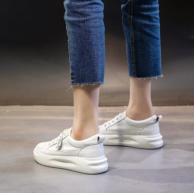 

Big Size Women Sneakers Autumn Leather Light White Sneaker Female Platform Vulcanized Shoes Spring Casual Breathable Sports Shoe
