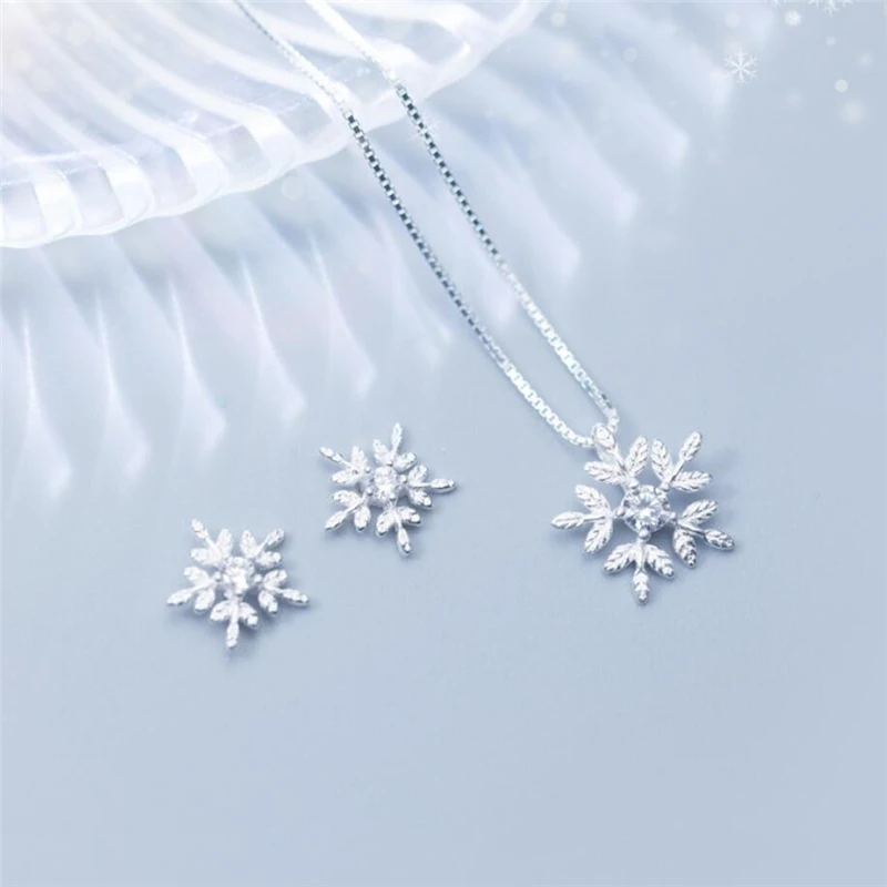 

Original Snowflake Pendant Simple Clavicle Chain Gift Silver Color Temperament Personality Female Necklace SNE085