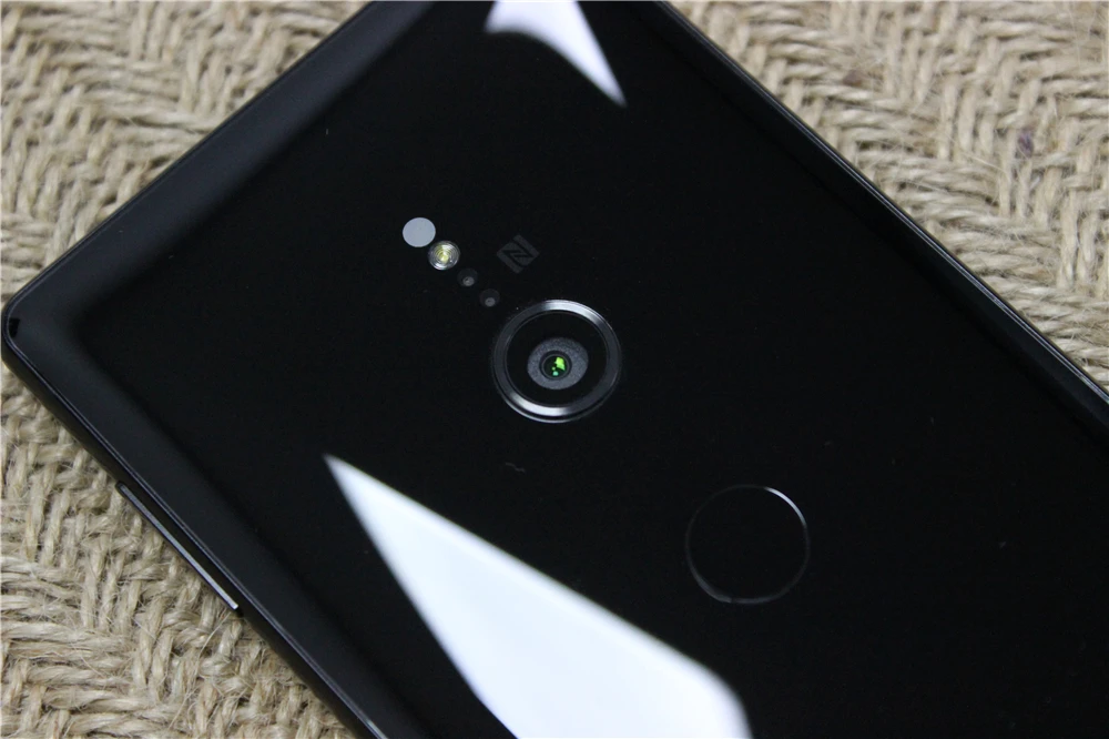 Sony Xperia XZ2, четыре ядра, 5,7 дюймов RAM, 4 Гб rom, 64 ГБ, камера 19 МП, разблокированный мобильный телефон с одной sim-картой, LTE, Android, мобильный телефон