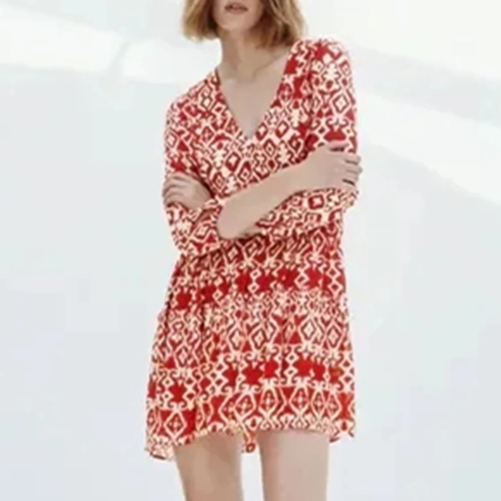 

Мини-платье женское с V-образным вырезом и длинным рукавом, на пуговицах