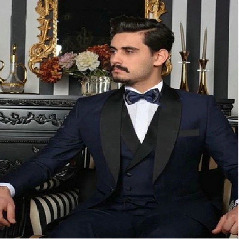 

Горячая Распродажа 2022, Черная шаль, воротник, дизайнерские мужские темно-синие костюмы, изготовленные на заказ, на одной пуговице, повседнев...