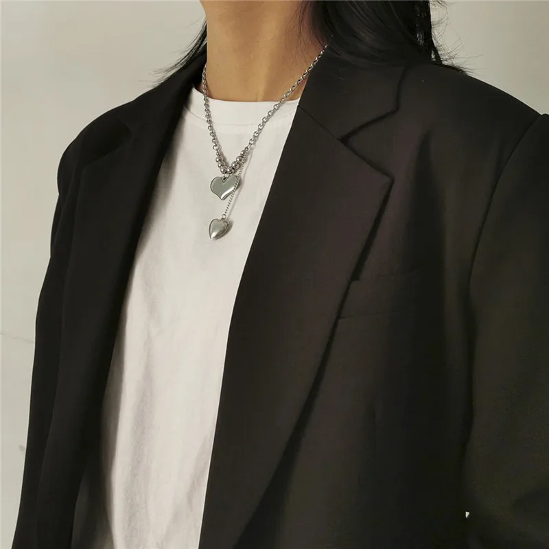 

Vintage Heart Charm Pendant Necklace For Women Hip Hop Stainless Steel Cuban Love Clavicle Long Chain Necklace Jewelry