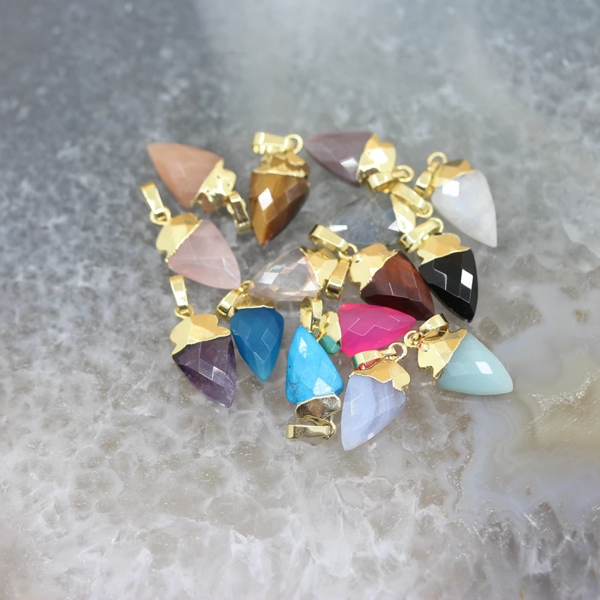 Серьги-подвески в виде стрел из природных камней позолоченные граненые