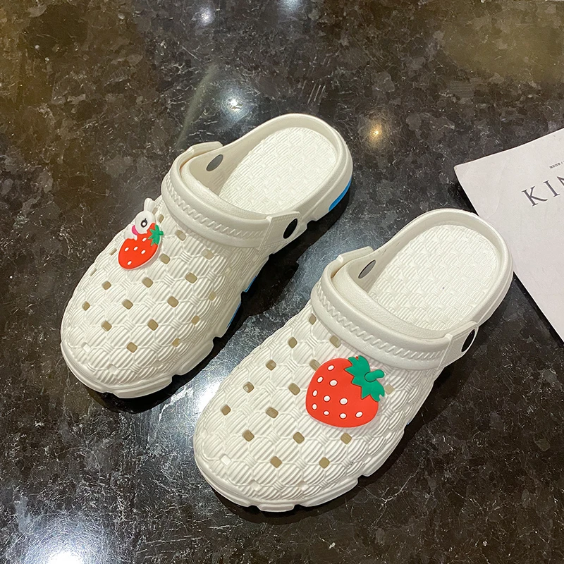 

Crocs Men's Summer 2021 New Couples Non-slip Soft Beach Slippers Fashion Outdoor Personality Outside Wearing Topless Flops