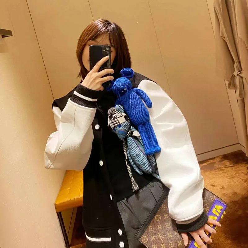 

Winter Women And Men Coat 2021 New Fashion 3D Doll Baseball Uniform Wool Spliced Genuine Leather Jacket Pattern Of Letters