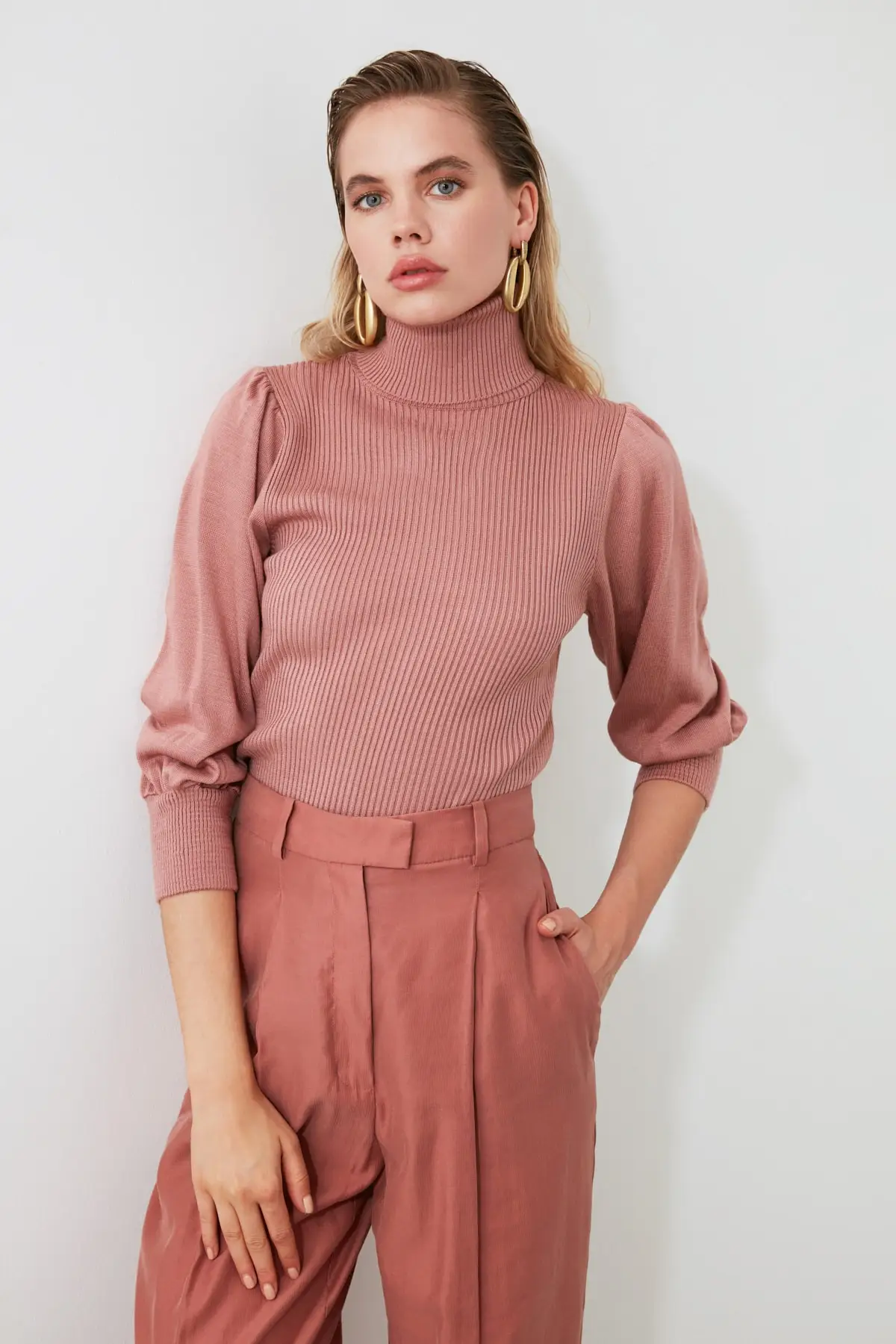 

Trendyol Balloon Sleeve Knitwear Sweater TWOAW21KZ0931