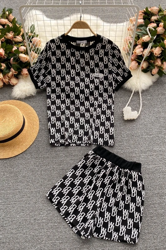 

Popular suit summer women's 2021 new tide short sleeve T-shirt female joker high waist wide leg shorts two-piece tide