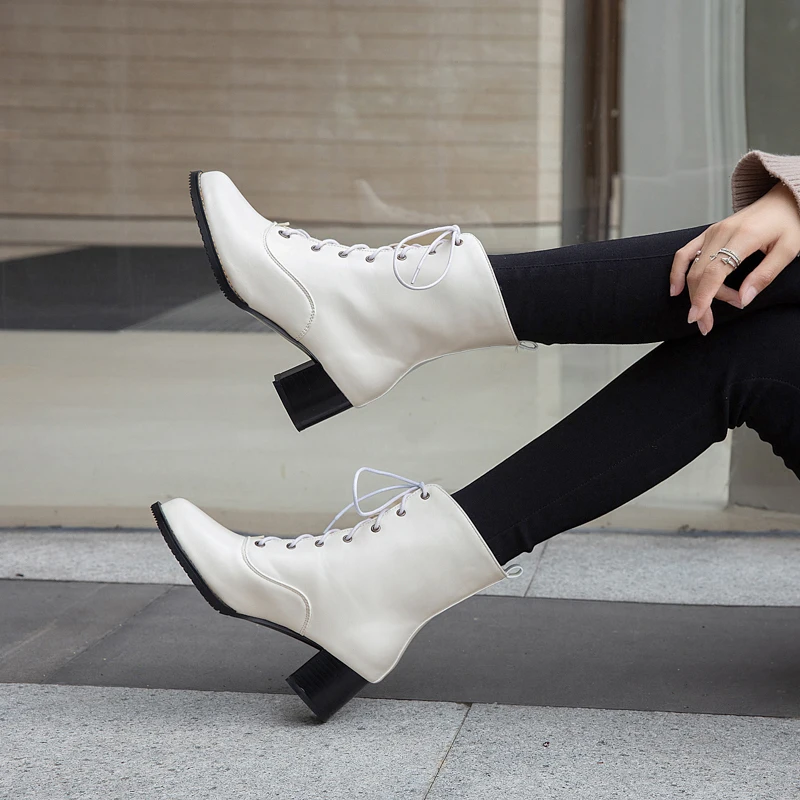 Новые женские ботинки зимние теплые Ботинки Ботильоны на шнуровке и высоком