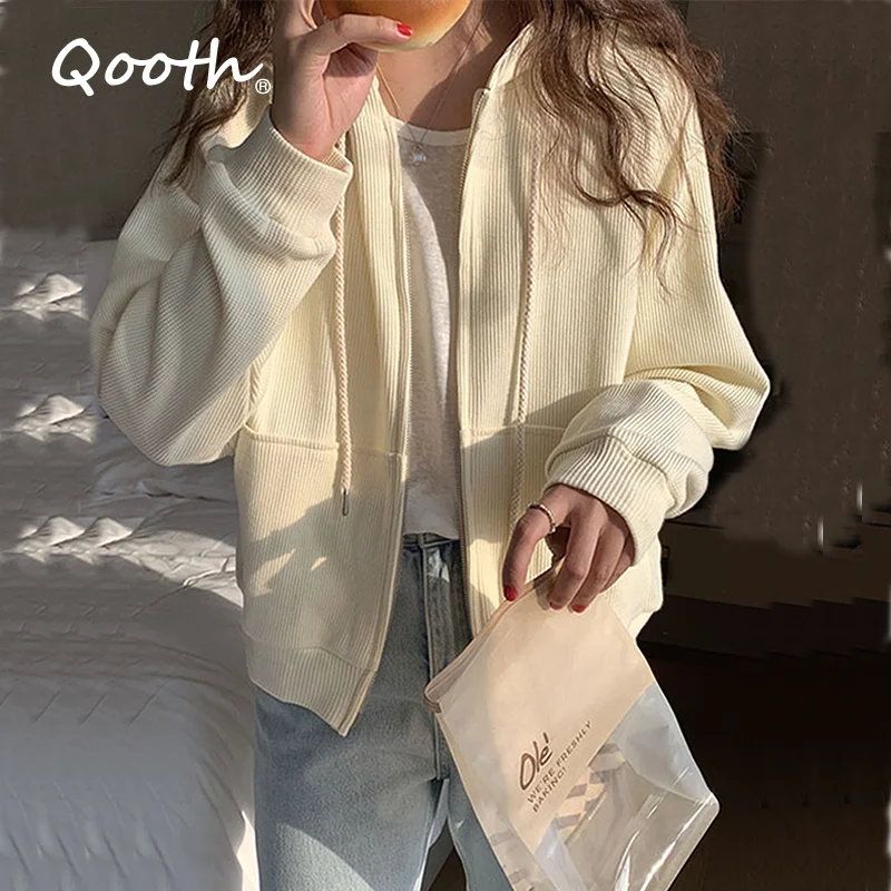 

Qooth Корейская вафельная Женская куртка, однотонная Милая Студенческая уличная одежда, повседневная женская толстовка, короткие шикарные мо...