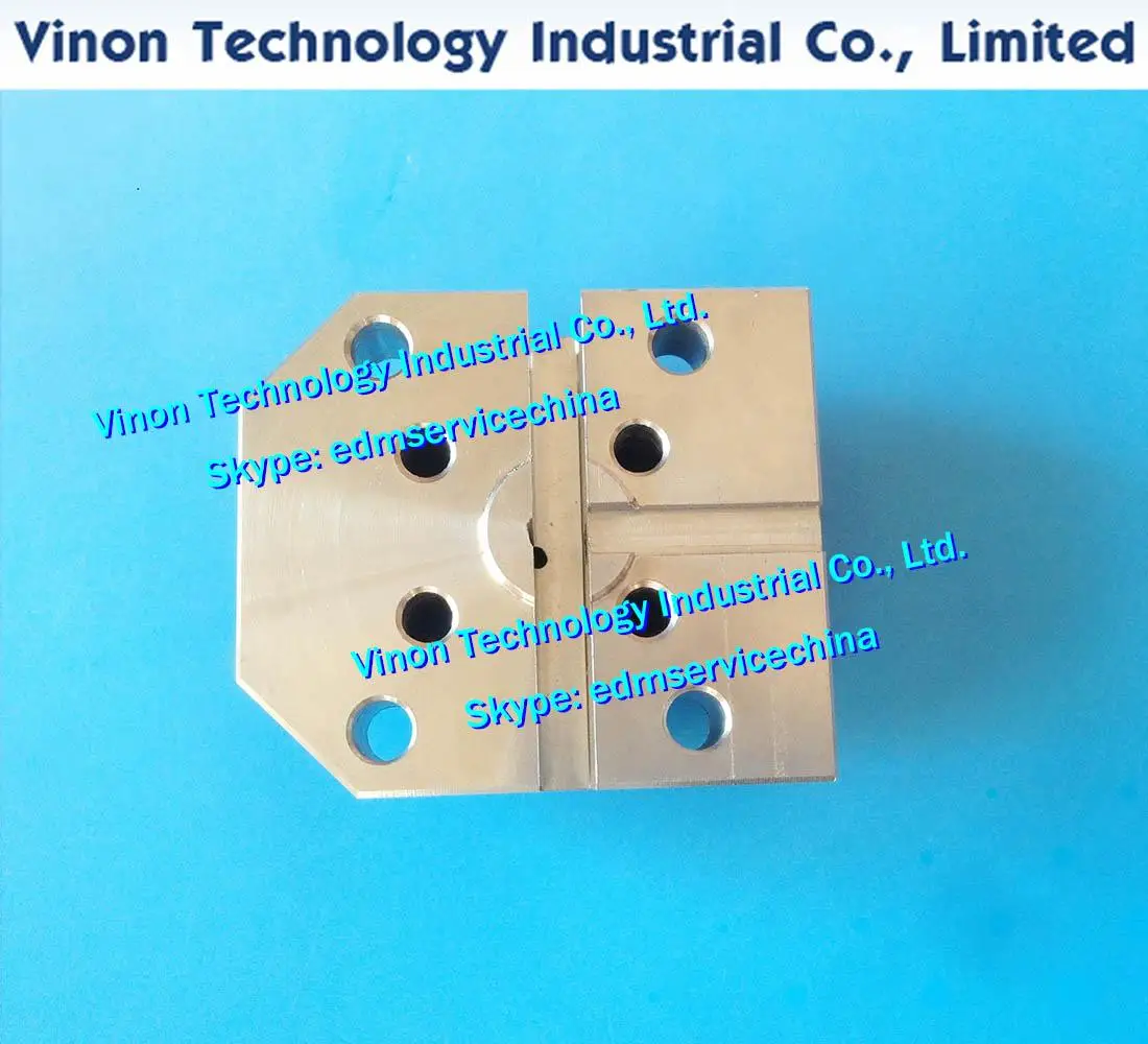 

F403 Guide Base 40x40x25t mm edm spare parts A290-8103-X762 for A, B series. A2908103X762