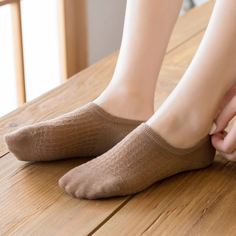 

New 5 Pairs/lot Candy Solid Color Silicone Low Cute Invisible Cotton Summer Women Boat Casual Sock Shallow Mouth Slippers Socks