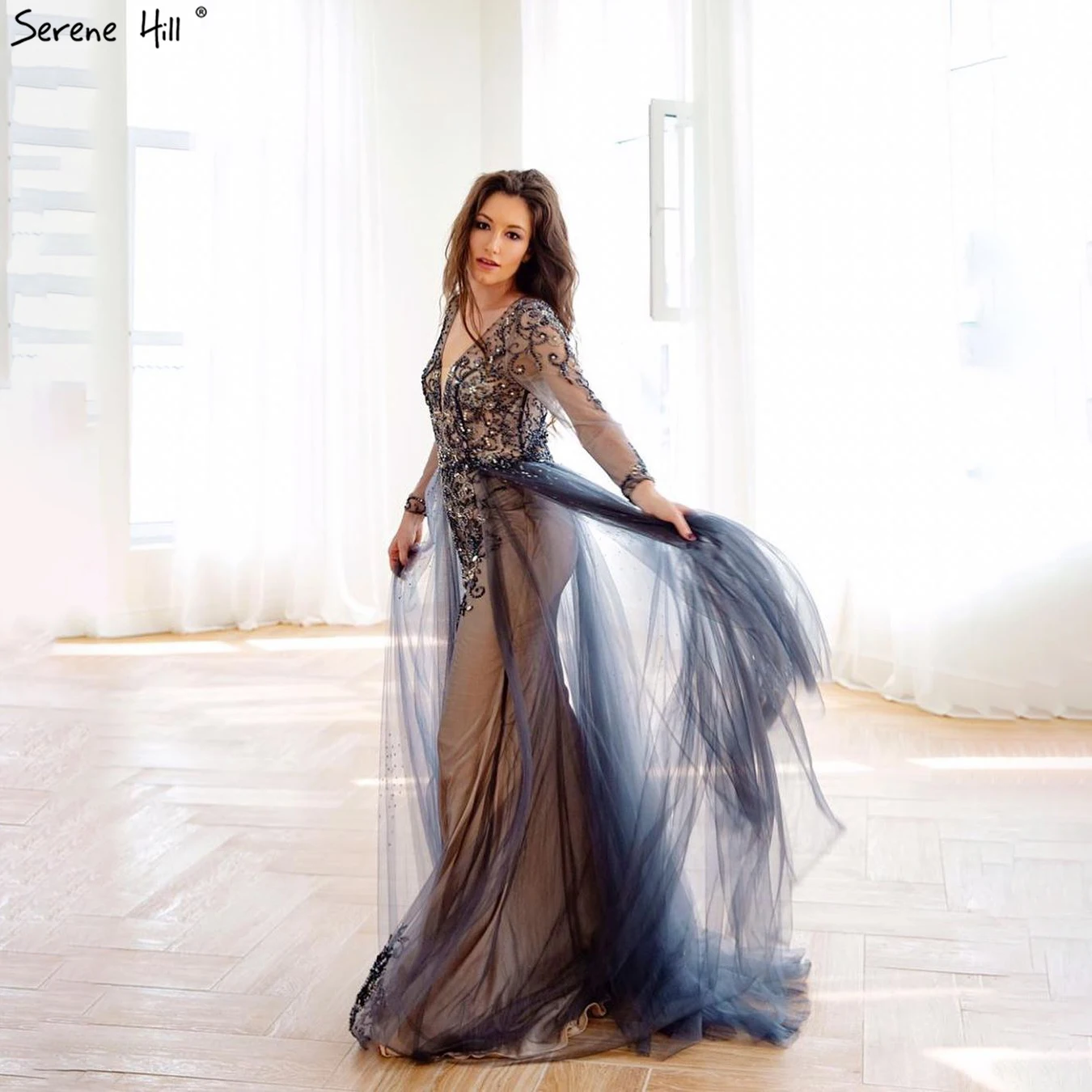 Serene Hill Elegant Sexy V-Neck Long Sleeves Evening Dress Mermaid With Train Formal Party Gown Multiple Color CLA6571