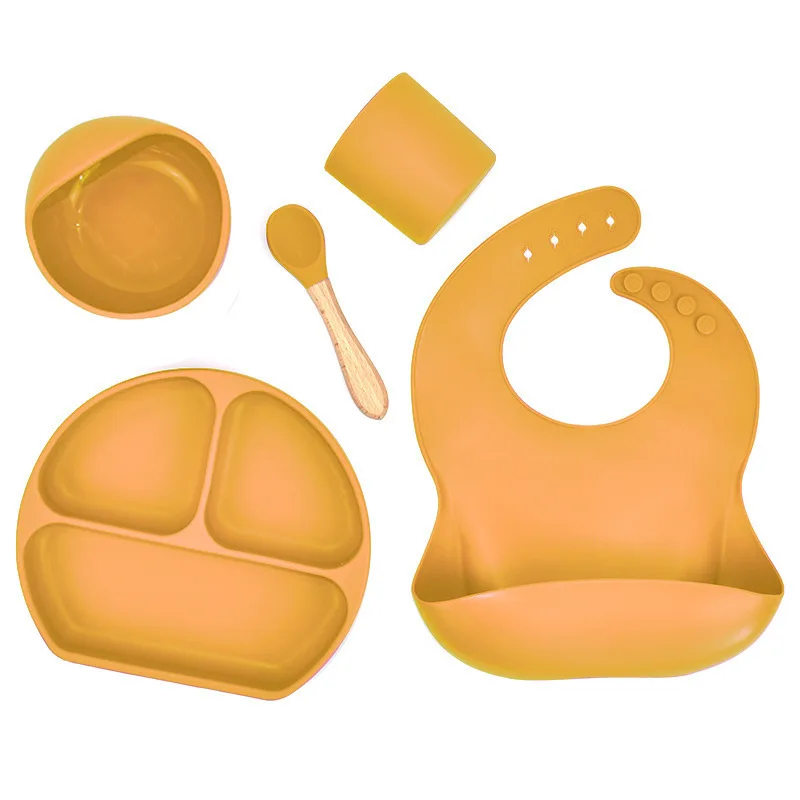 

5PCS Baby Dinnerware Bib Bowl Plate Spoon Water Cup Silicon Suction Baby Feeding Bowl Set Baby Feeding Stuff Plate Set