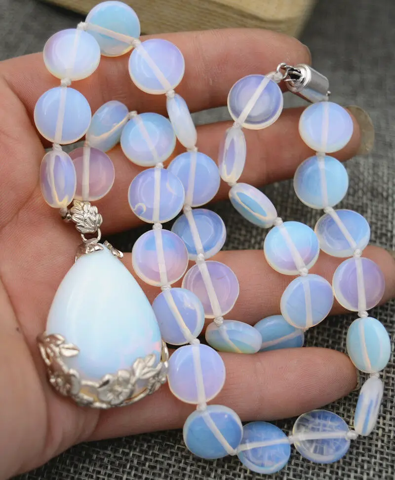 

Stunning 12mm coin White Moonstone & Opal Pendant Necklace 18 " AAA +