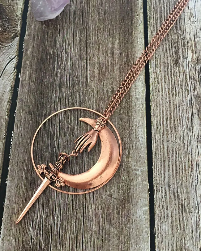 copper Ожерелье с подвеской Hecate ручной работы, полумесяц, ожерелье с кинжалом готика Готический меч ведьмы, викторианские украшения, колдовство и магия - Окраска металла: copper