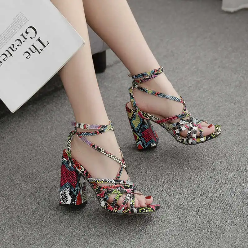 

summer new 2021 Fashion sexy Roman crossover one line high heel sandal with thick heel, size 40